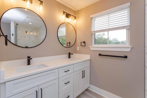 Duplex in Orlando, Florida 3 bedrooms, 162.67 sq.m. № 1615659 - photo 15