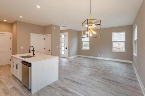 Duplex in Orlando, Florida 3 bedrooms, 162.67 sq.m. № 1615659 - photo 12