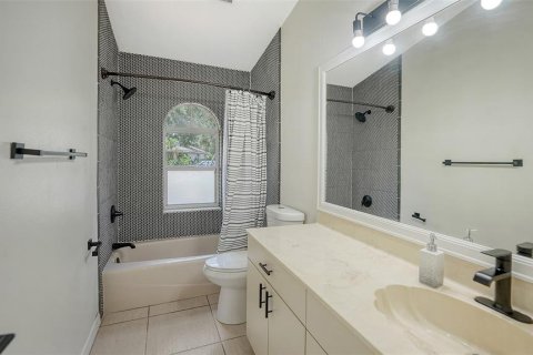 Купить виллу или дом в Сарасота, Флорида 5 комнат, 171.87м2, № 1817365 - фото 14