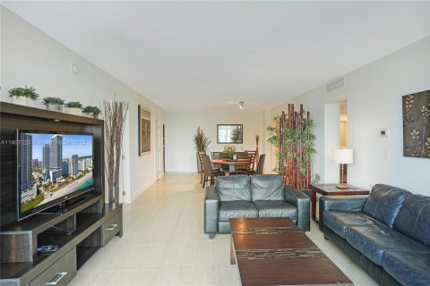 Condominio en venta en Hollywood, Florida, 2 dormitorios, 125.05 m2 № 1864812 - foto 4