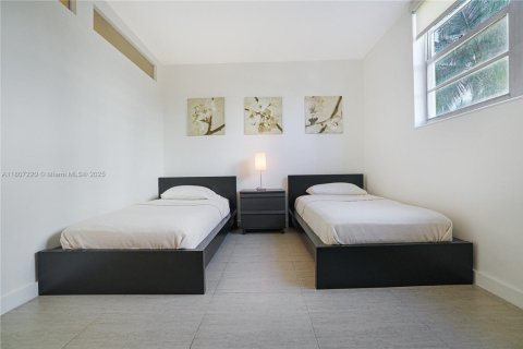 Condominio en venta en Hollywood, Florida, 2 dormitorios, 125.05 m2 № 1864812 - foto 25