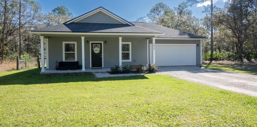 House in Hastings, Florida 3 bedrooms, 112.04 sq.m. № 2106837