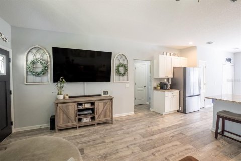 House in Hastings, Florida 3 bedrooms, 112.04 sq.m. № 2106837 - photo 4