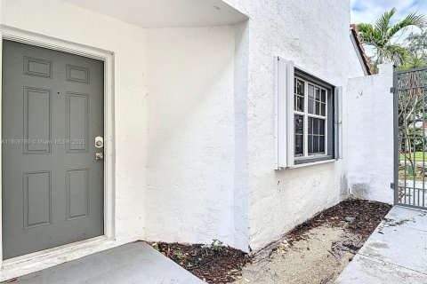 House in Cooper City, Florida 3 bedrooms, 193.61 sq.m. № 1739387 - photo 7