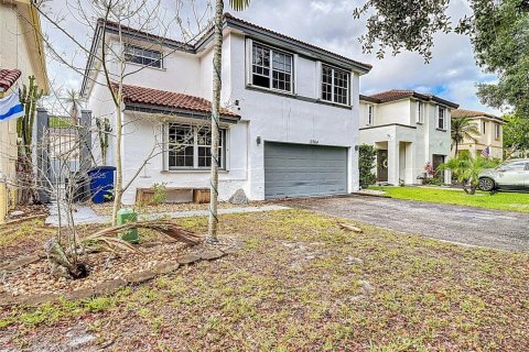 House in Cooper City, Florida 3 bedrooms, 193.61 sq.m. № 1739387 - photo 6