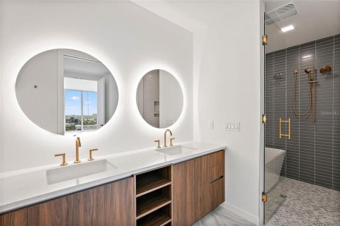 Condominio en alquiler en Saint Petersburg, Florida, 2 dormitorios, 213.4 m2 № 1919318 - foto 12