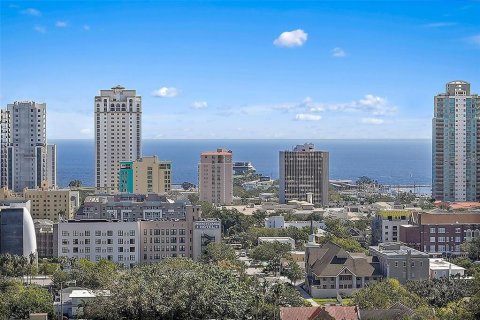 Condominio en alquiler en Saint Petersburg, Florida, 2 dormitorios, 213.4 m2 № 1919318 - foto 16
