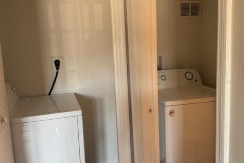 Copropriété à louer à Altamonte Springs, Floride: 2 chambres, 91.42 m2 № 2388706 - photo 12
