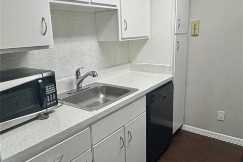 Copropriété à louer à Altamonte Springs, Floride: 2 chambres, 91.42 m2 № 2388706 - photo 2