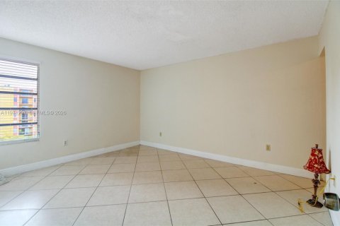 Condominio en venta en Miami, Florida, 2 dormitorios, 73.67 m2 № 2032128 - foto 12