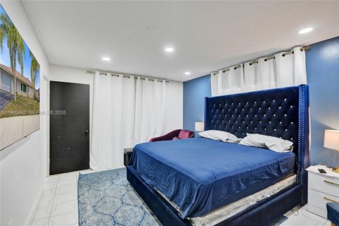 House in Tamarac, Florida 2 bedrooms, 120.22 sq.m. № 2027711 - photo 29