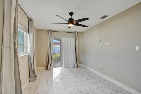 House in Tamarac, Florida 2 bedrooms, 120.22 sq.m. № 2027711 - photo 8