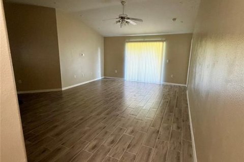 House in Lakeland, Florida 4 bedrooms, 143.44 sq.m. № 1913626 - photo 3