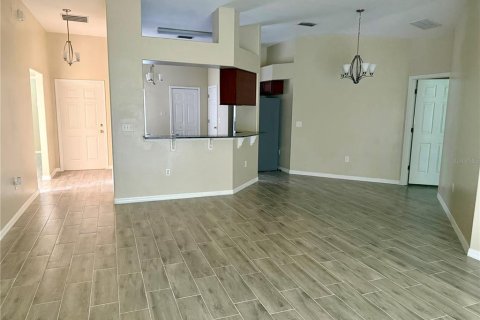 Casa en alquiler en Lakeland, Florida, 4 dormitorios, 143.44 m2 № 1913626 - foto 8