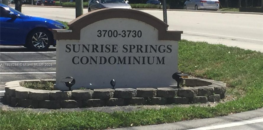 Condominio en Sunrise, Florida, 2 dormitorios  № 2194962