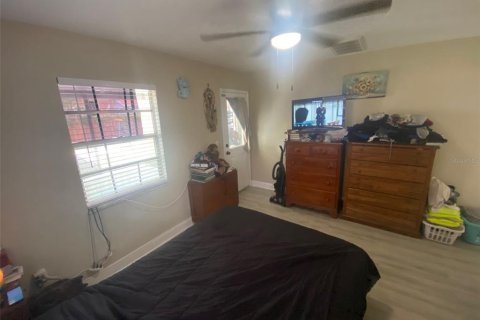 Casa en venta en Tampa, Florida, 4 dormitorios, 124.86 m2 № 2200804 - foto 12
