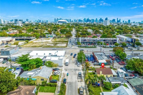 Immobilier commercial à vendre à Miami, Floride № 1987279 - photo 8