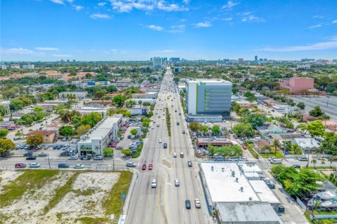Immobilier commercial à vendre à Miami, Floride № 1987279 - photo 16