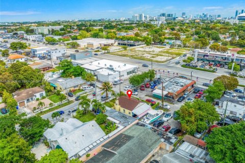 Immobilier commercial à vendre à Miami, Floride № 1987279 - photo 11