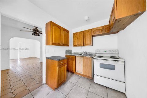 Immobilier commercial à vendre à Miami, Floride № 1987279 - photo 26