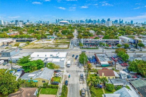 Immobilier commercial à vendre à Miami, Floride № 1987279 - photo 10