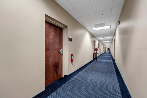 Immobilier commercial à louer à Oviedo, Floride: 110.46 m2 № 2416759 - photo 7