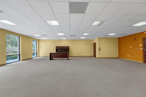 Immobilier commercial à louer à Oviedo, Floride: 110.46 m2 № 2416759 - photo 5