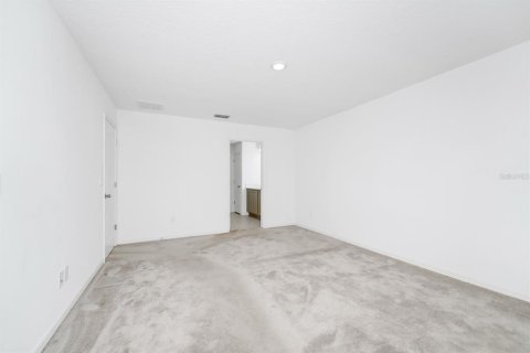 Townhouse in Davenport, Florida 3 bedrooms, 156.26 sq.m. № 1687614 - photo 18