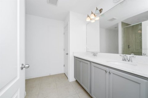 Townhouse in Davenport, Florida 3 bedrooms, 156.26 sq.m. № 1687614 - photo 19
