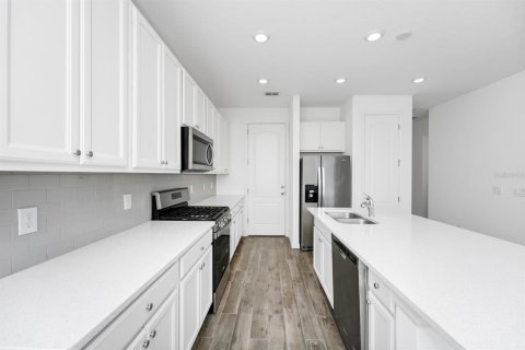 Townhouse in Davenport, Florida 3 bedrooms, 156.26 sq.m. № 1687614 - photo 8