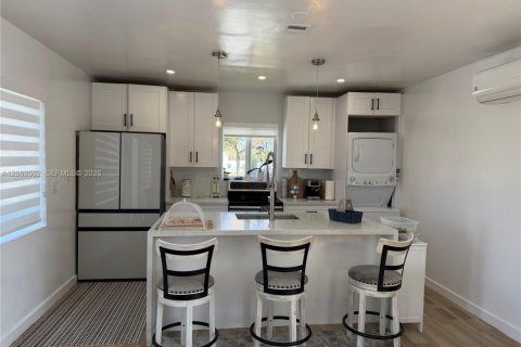 Villa ou maison à vendre à Miami, Floride: 3 chambres, 102.19 m2 № 2254793 - photo 7