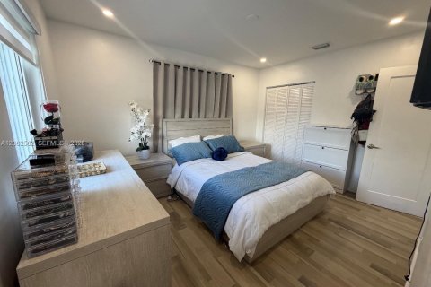 Villa ou maison à vendre à Miami, Floride: 3 chambres, 102.19 m2 № 2254793 - photo 11