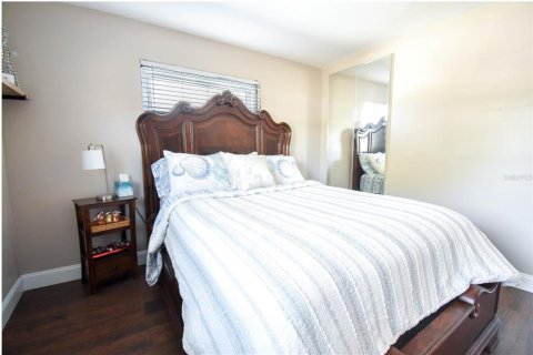 House in Clearwater, Florida 3 bedrooms, 125.42 sq.m. № 1740413 - photo 22