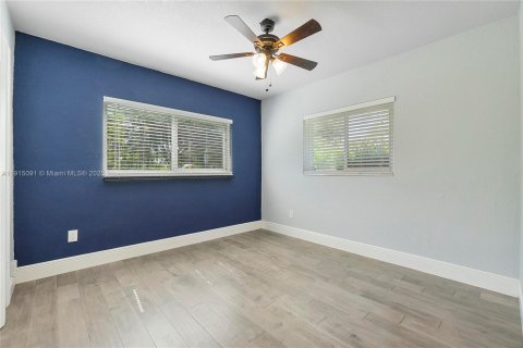House in Coral Springs, Florida 3 bedrooms № 1971451 - photo 7