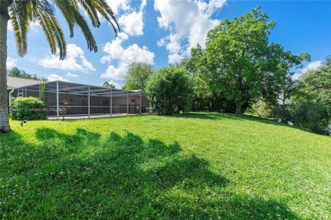 House in Coral Springs, Florida 3 bedrooms № 1971451 - photo 21