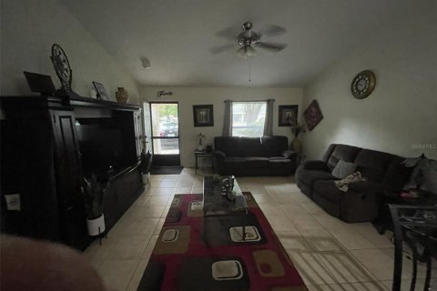 Commercial property in Ocala, Florida 4 bedrooms, 205.41 sq.m. № 2232950 - photo 18