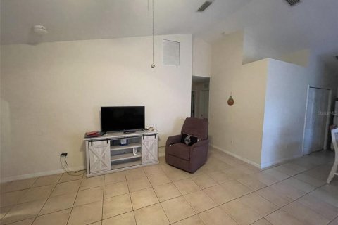 Commercial property in Ocala, Florida 4 bedrooms, 205.41 sq.m. № 2232950 - photo 6
