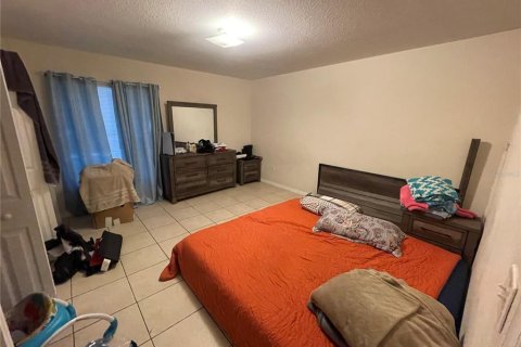 Commercial property in Ocala, Florida 4 bedrooms, 205.41 sq.m. № 2232950 - photo 17