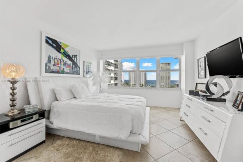 Condominio en venta en Fort Lauderdale, Florida, 1 dormitorio, 74.32 m2 № 1966775 - foto 13