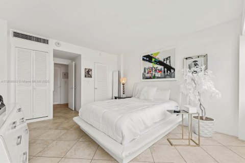 Condominio en venta en Fort Lauderdale, Florida, 1 dormitorio, 74.32 m2 № 1966775 - foto 10