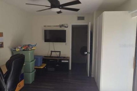 Townhouse in Palm Harbor, Florida 2 bedrooms, 124.86 sq.m. № 1900751 - photo 12