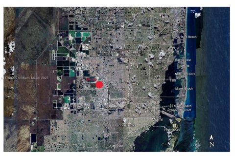Commercial property in Medley, Florida № 1894256 - photo 4