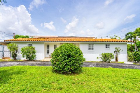 House in Miami, Florida 3 bedrooms, 99.13 sq.m. № 1994762 - photo 1