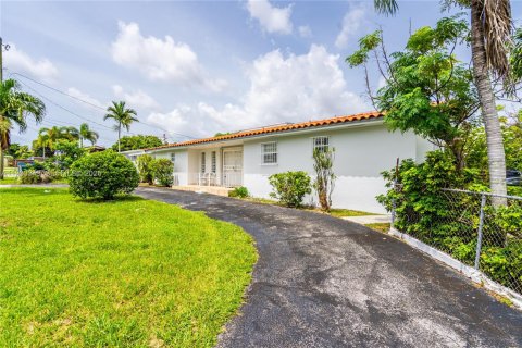 House in Miami, Florida 3 bedrooms, 99.13 sq.m. № 1994762 - photo 3