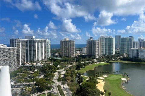 Condo in Aventura, Florida, 2 bedrooms  № 1749838 - photo 2