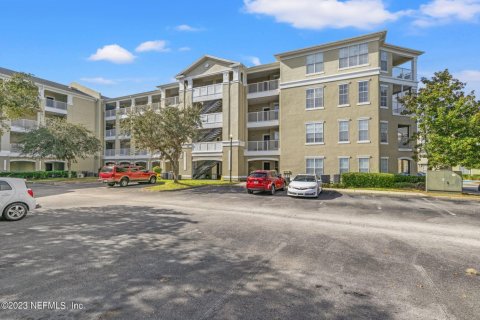 Condominio en alquiler en Jacksonville, Florida, 2 dormitorios, 90.58 m2 № 834623 - foto 1