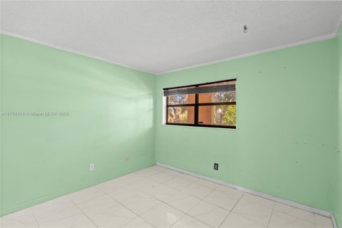 Copropriété à vendre à Miramar, Floride: 2 chambres, 76.18 m2 № 1867210 - photo 9