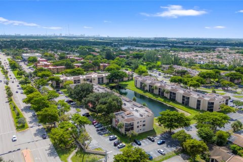 Copropriété à vendre à Miramar, Floride: 2 chambres, 76.18 m2 № 1867210 - photo 20