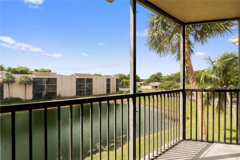 Copropriété à vendre à Miramar, Floride: 2 chambres, 76.18 m2 № 1867210 - photo 14