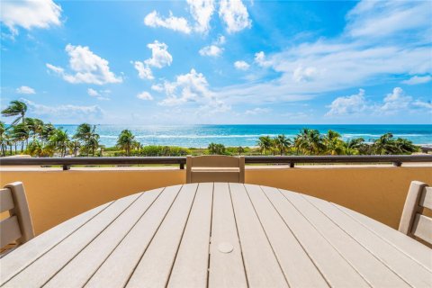 Condo in Miami Beach, Florida, 1 bedroom № 1979916 - photo 6